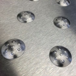 dalle podotactile avec picots